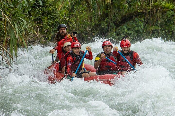 Whitewater Rafting Fiume Sarapiqui Classe 3-4 Fortuna a San Jose