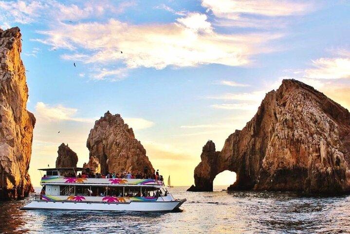 Cabo Sunset Dinner Cruise com Tequila e Tacos