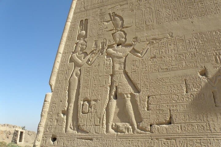 Dendera Temple & Luxor Museum Tickets with Local Driver