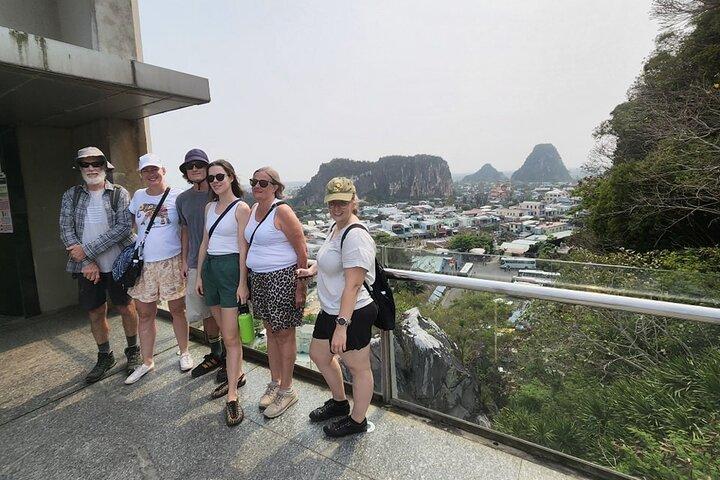 Marble Mountain et la ville de Hoi An: visite privée le matin ou l'après-midi