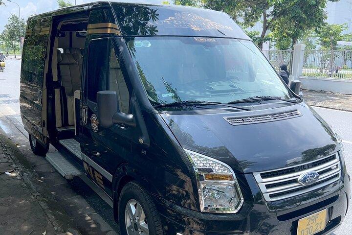 Retourvervoer per limousineshuttle vanuit Hanoi