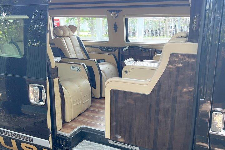Retourvervoer per limousineshuttle vanuit Hanoi