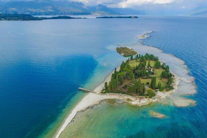 Desenzano: Båttur till Isola del Garda och Salòbukten