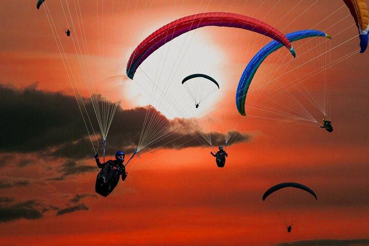 Tandem-Paragliding-Tour in Alanya mit Hin- und Rücktransfer