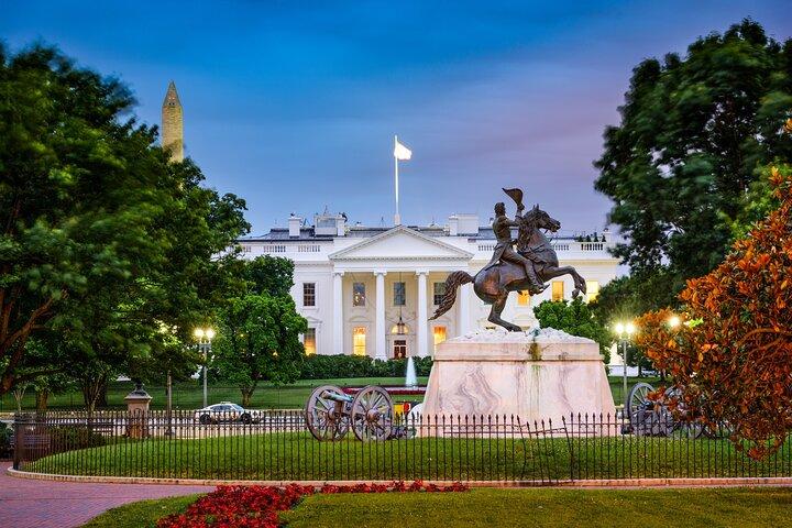 Dark Nights in D.C. - Walking Tour