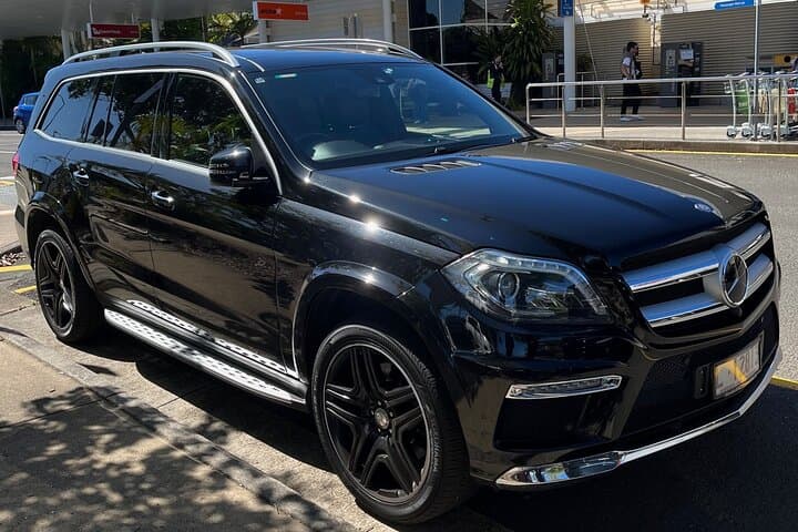 Private Transfer FROM Sydney Airport to Sydney CBD for 1 to 2 pax