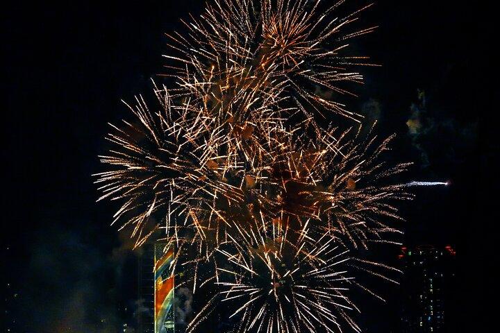 Friday Night Firework Cruise in Waikiki