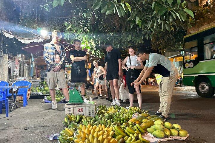 Saigon Night Walking Food Tour - 100% kein Tourist