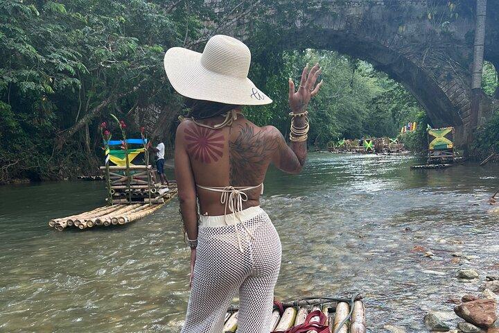 Private Tour Bamboo Rafting & Limestone Massage In Montego Bay