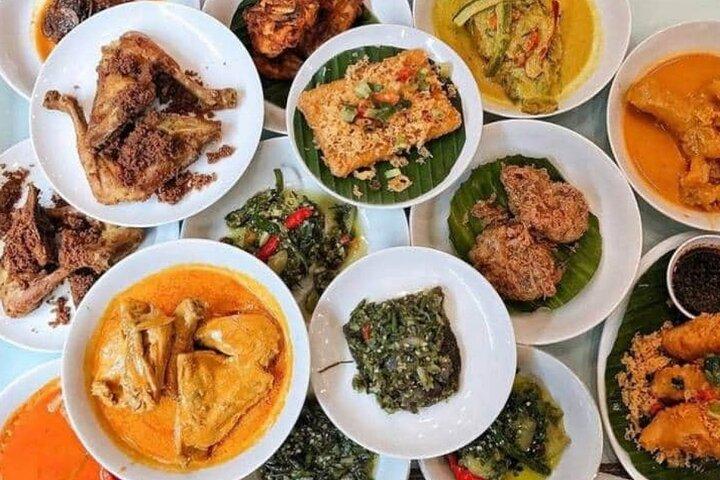 Jakarta højdepunkt og indonesisk køkken