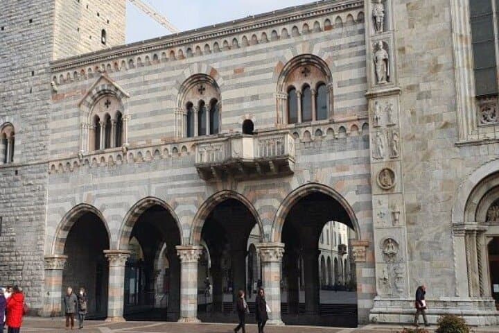 Private Audio Guided Walking Tour in Como