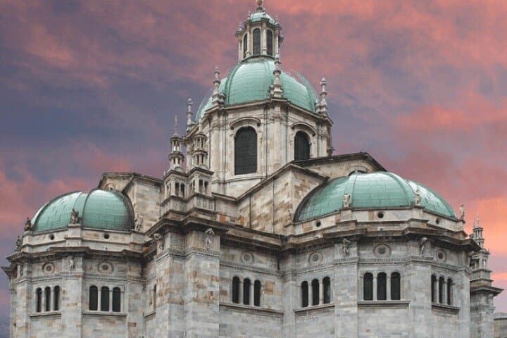 Private Audio Guided Walking Tour in Como