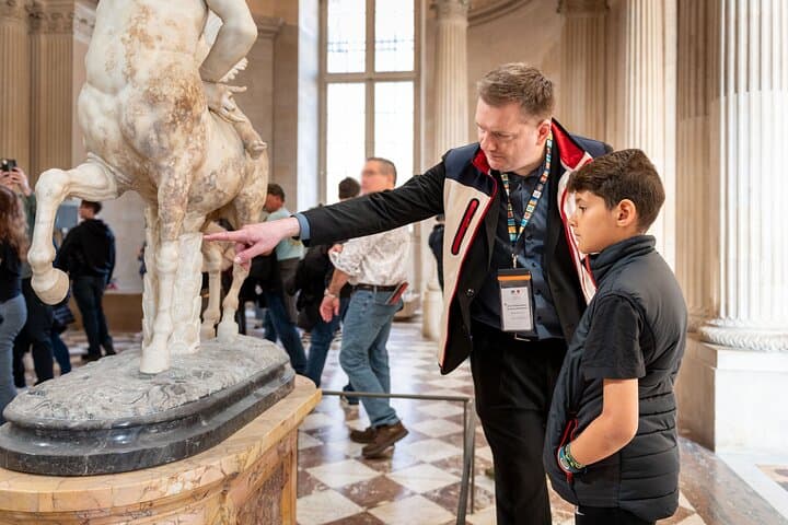 Louvre Museum : Kids-Friendly Private Tour with Entry Tickets