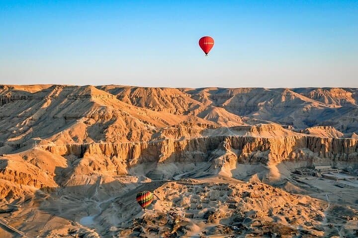 Luxor Hot Air Balloon & East & West Bank Full-Day Tour with Lunch