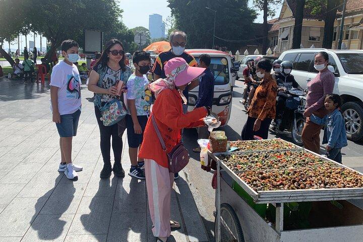 Dagtocht in Phnom Penh met Bophany