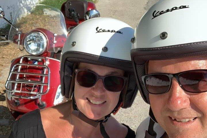 Korfu 300cc Vespa-Rollerverleih