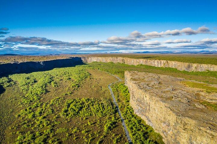 Diamond Circle Myvatn Waterfalls e Husavik de Akureyri Tour