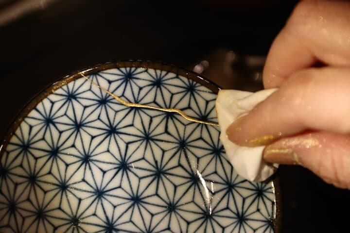 Authentic Kintsugi Experience: Art of Golden Joinery in Tokyo