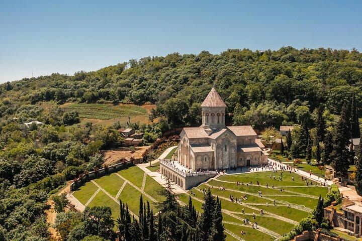 Excursão guiada de um dia saindo de Tbilisi Kakheti e Sighnaghi com vinho