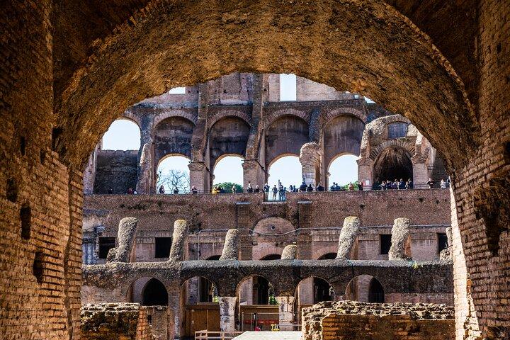 Rondleiding door Colosseum en het oude Rome
