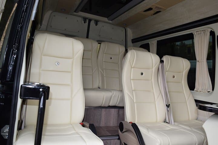 Piraeus Port and Athens Center Private Transfer (up to 11 people)