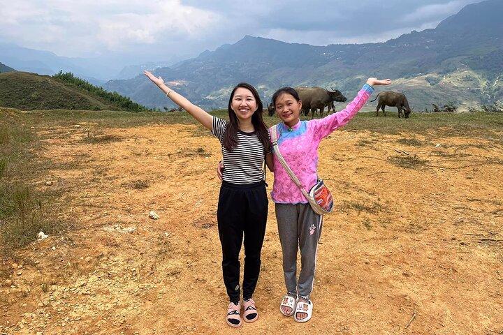 Mountain Valley Trekking com guia local de Sapa a Hau Thao