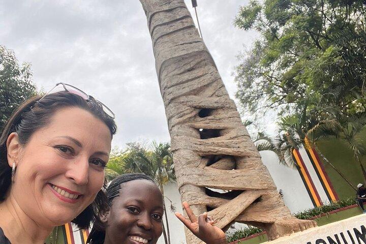 City Tours diurnos e noturnos em Kampala
