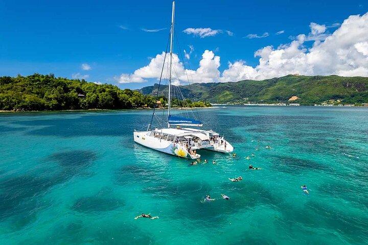 Sainte Anne Marine Park og Moyenne Island