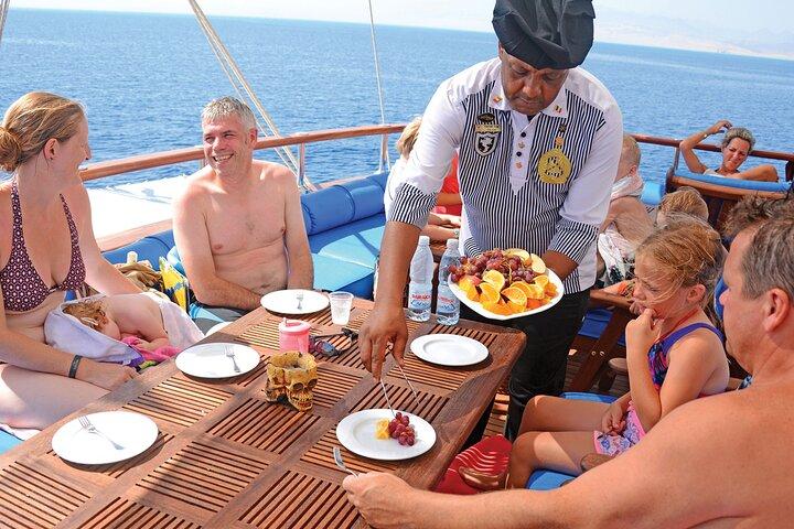 Sharm: barco à vela pirata Ras Mohammed e ilha branca e almoço