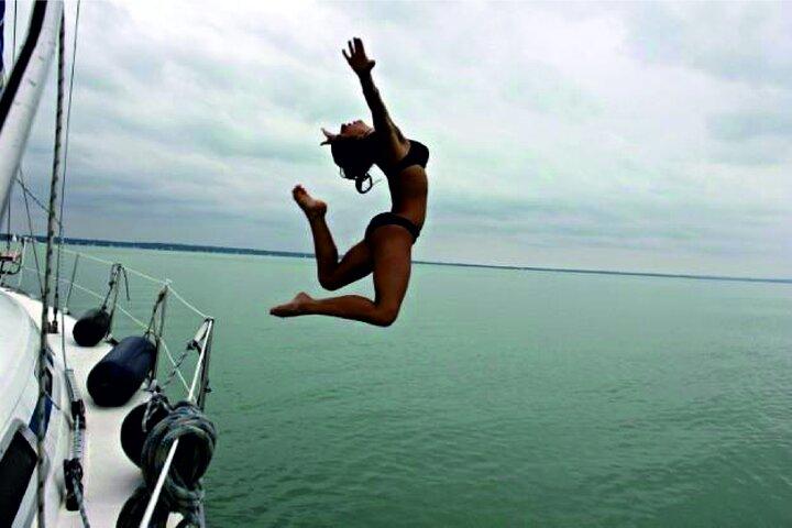 4H Private Vip Catamaran Tour with Swim Up to 18 people