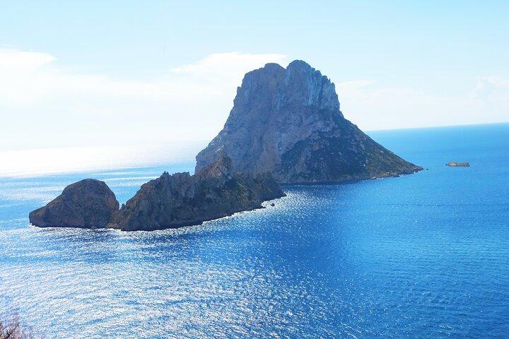 イビサの塩ベッド、ES VEDRA、TIME & SPACEのJEWELSを巡るツアー
