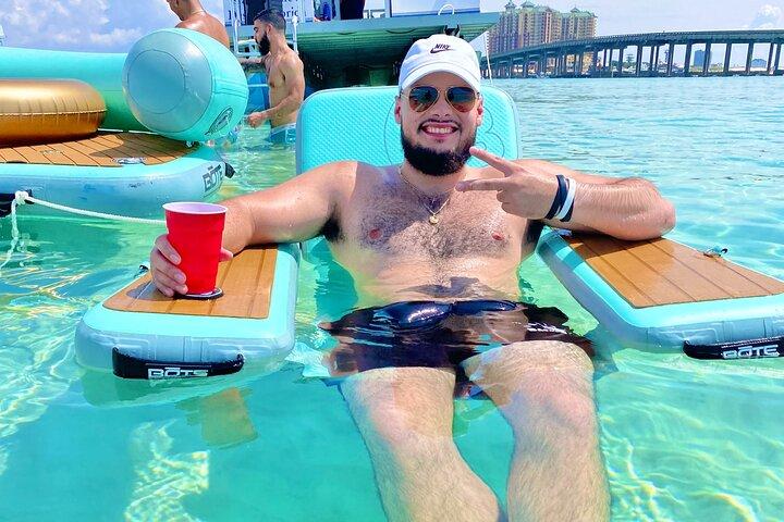 Private Chartered Pontoon Boat - até 16 hóspedes com banheiro