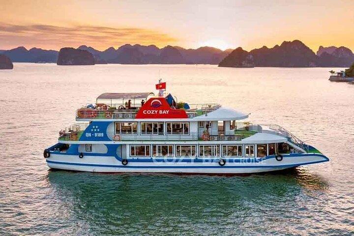 Heldags Halong Bay-tur med frokostbuffet