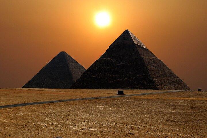 Visite privée de 2 jours aux monuments de Gizeh et du Caire