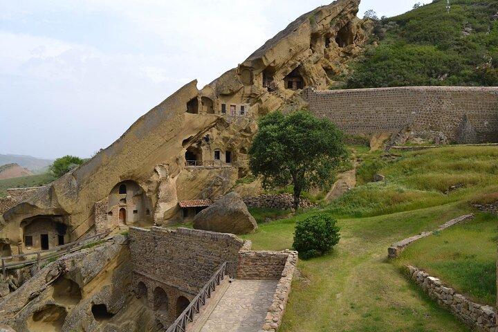 Private Tour durch die Stadt der Liebe nach Sighnaghi mit Weinprobe
