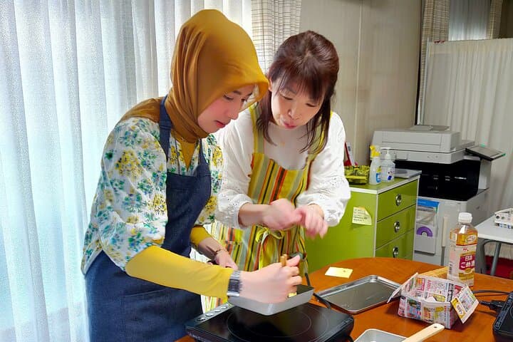 Near Fushimiinari: Kyoto Home Cooking Class & Supermarket tour