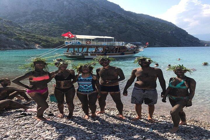 Genuesische Bootsfahrt nach Antalya Porto mit Schlammbädern