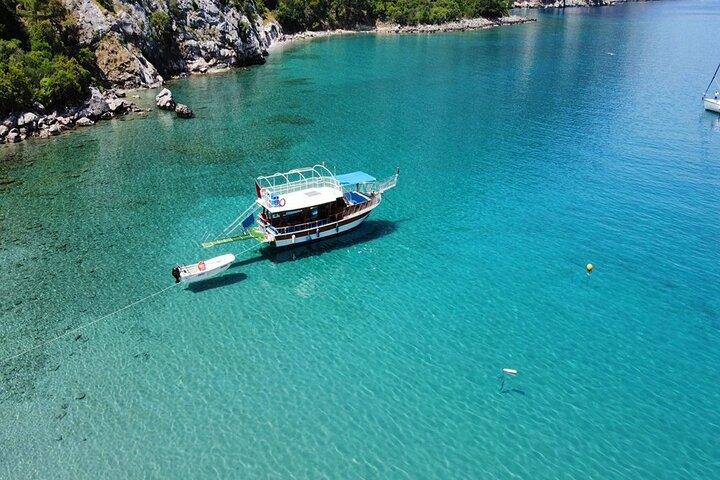 Genuesische Bootsfahrt nach Antalya Porto mit Schlammbädern