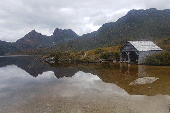 2 Day Cradle Mountain Tour / Hobart return / Inc. Accommodation