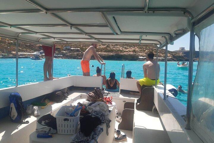 Comino och Gozo privat båttur: Julie Pearl Boat