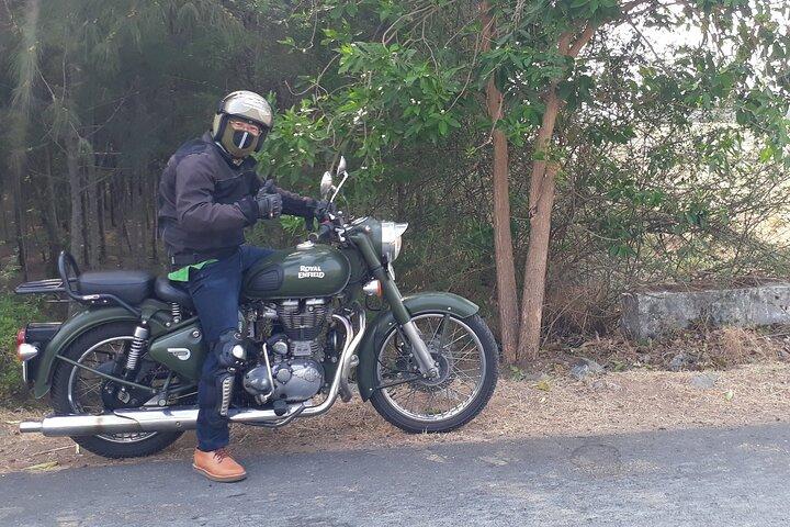 French Toast - Un tour de moto classique à Pondichéry