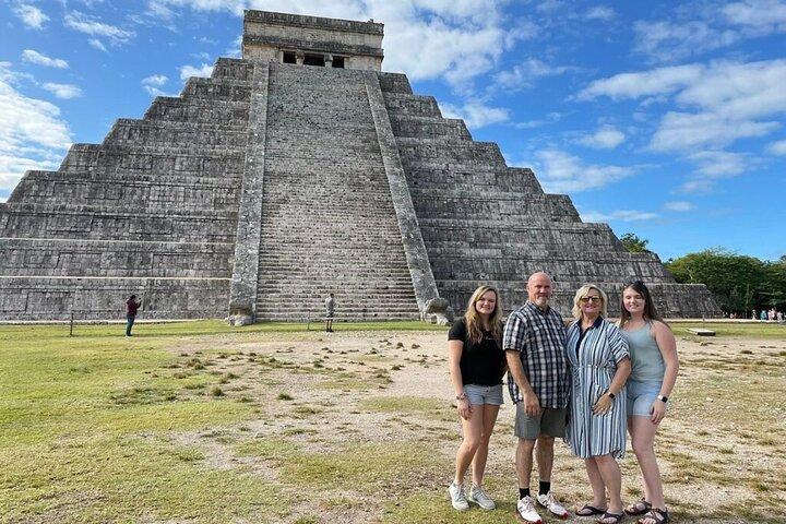 Chichen Itza & Cenote Chichikan Tour dalla Riviera Maya