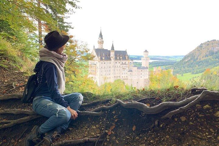 Heldags liten grupptur i Neuschwanstein från Innsbruck