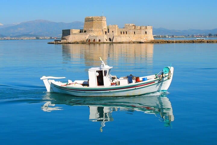4-Day Greece Highlights Tour: Epidaurus, Mycenae, Olympia, Delphi and Meteora