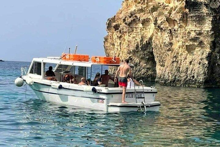 Comino och Gozo privat båttur: Julie Pearl Boat
