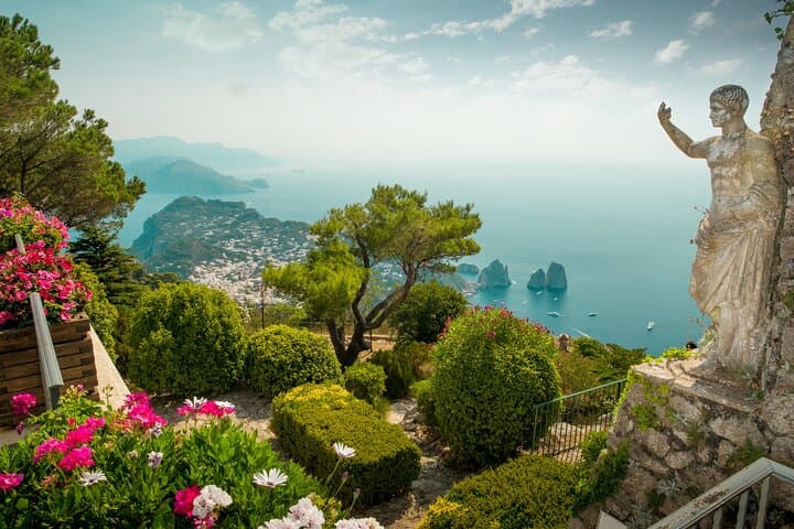 Capri by Land and Sea: Small-Group Tour from Naples