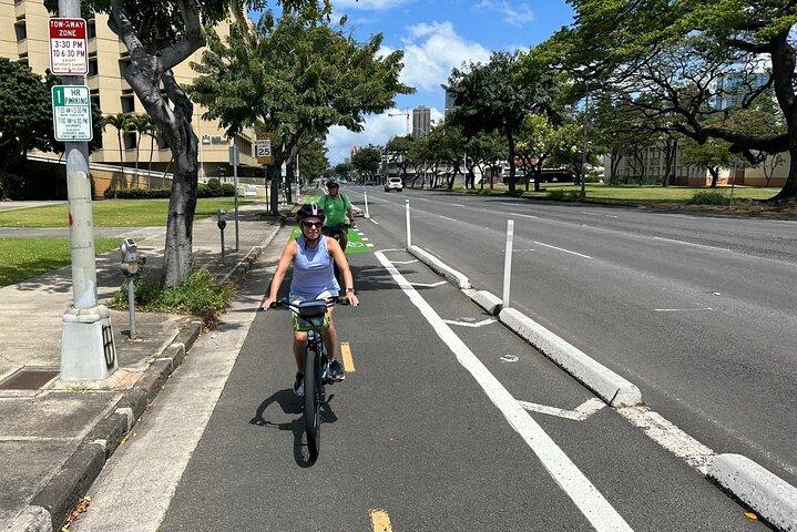 Manoa Falls-elektrisk cykel til vandreoplevelse Lokalt måltid inkluderet
