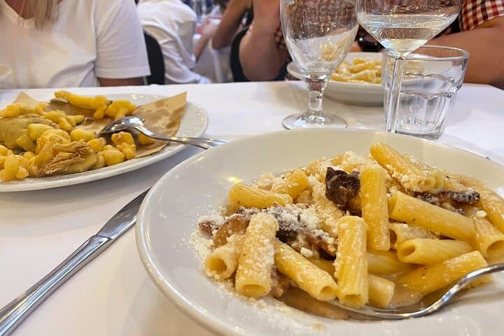 Rome by Night Tour with Top E-bike and optional Italian Dinner