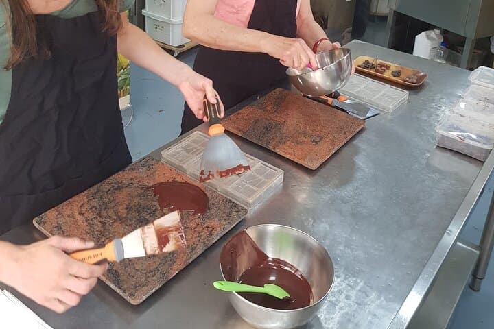 Become a Chocolate Master! Chocolate Bar Workshop in Paris