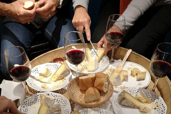 Private Verkostung von Savoyer Käse und Wein in Chamonix